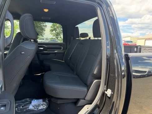 Certified 2025 RAM 2500 Big Horn AWD/4WD image 23