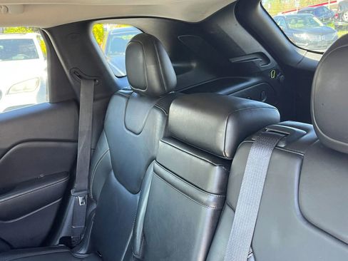 Used 2018 Jeep Cherokee Limited w/ Trailer Tow Group image 15