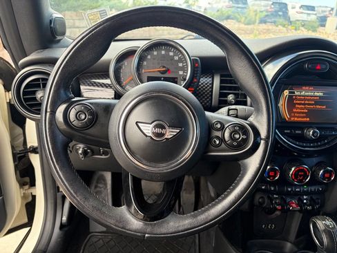 Used 2017 MINI Cooper S FWD image 25