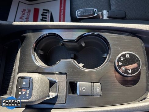 Certified 2025 Nissan Rogue SV image 26