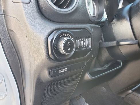 Certified 2020 Jeep Gladiator Rubicon image 10