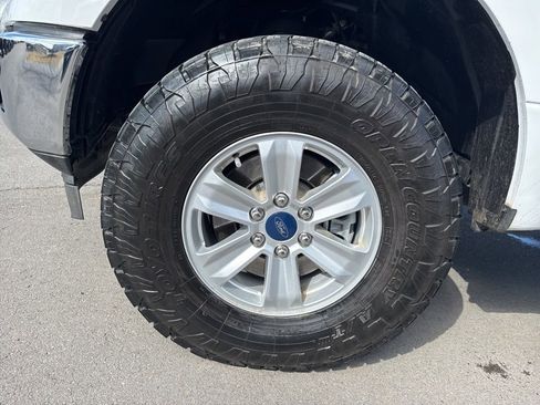 Used 2020 Ford F150 XLT image 32