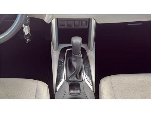 Certified 2025 Toyota Corolla Cross L FWD image 24