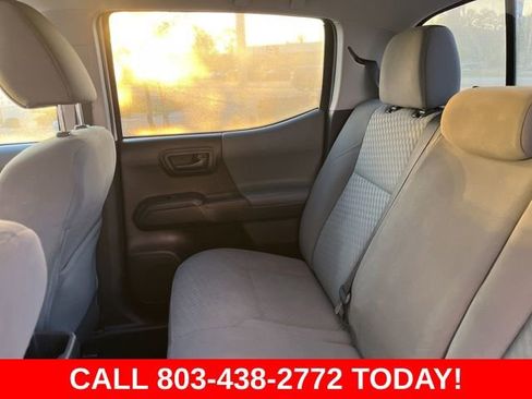 Used 2022 Toyota Tacoma SR AWD/4WD image 12