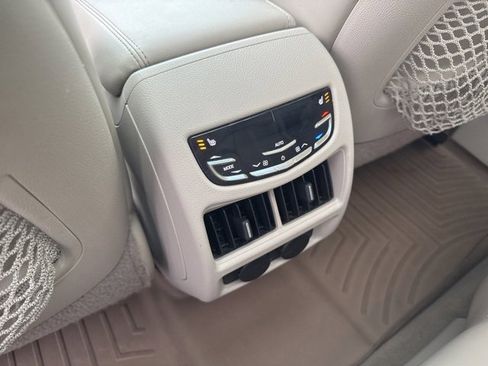 Used 2015 Cadillac SRX Premium image 22