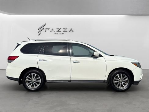 Used 2015 Nissan Pathfinder S FWD image 11