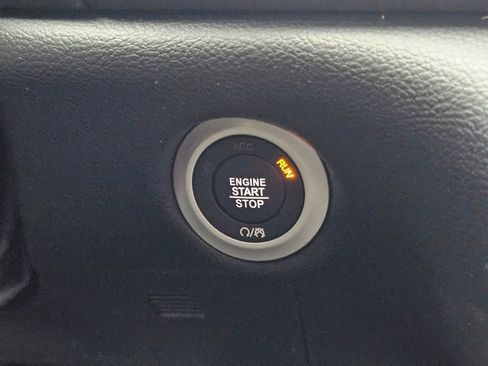 New 2026 Chrysler Voyager LX FWD image 17