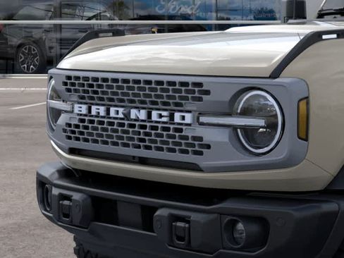 New 2026 Ford Bronco Badlands AWD/4WD image 19