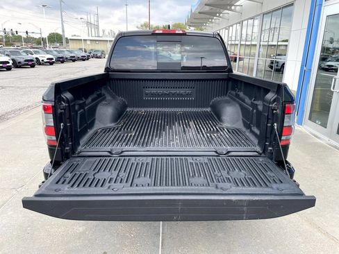 Used 2025 Nissan Frontier PRO-4X w/ Tow Package AWD/4WD image 9