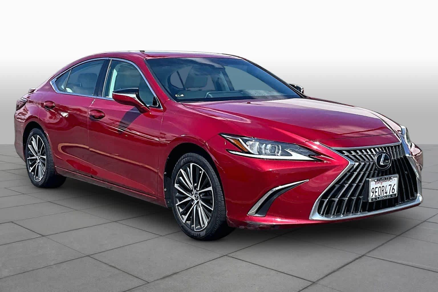 Used 2023 Lexus ES 300h w/ Premium Package FWD image 3