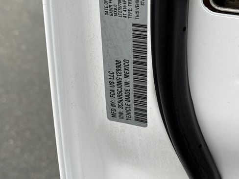 Used 2022 RAM 2500 Tradesman w/ Chrome Appearance Group image 27