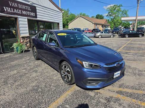 Used 2020 Subaru Legacy Premium AWD/4WD image 3