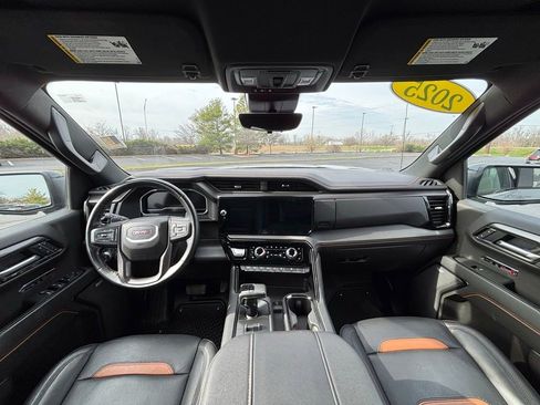 Used 2025 GMC Sierra 1500 AT4 w/ AT4 Premium Package image 25