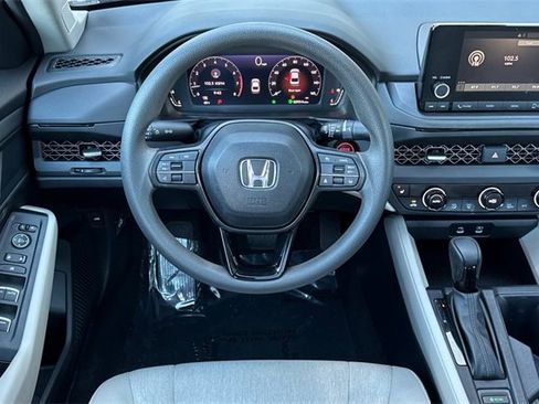 Used 2023 Honda Accord EX image 16