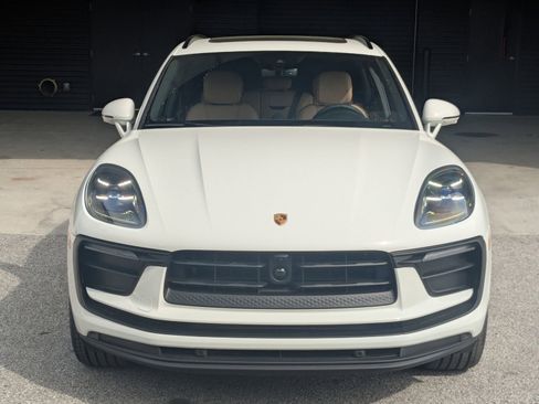 New 2026 Porsche Macan AWD/4WD image 6