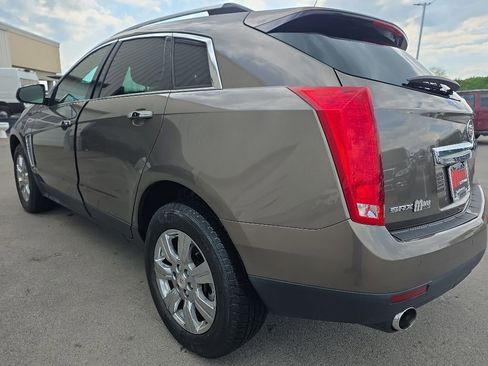 Used 2016 Cadillac SRX Luxury w/ Driver Awareness Package FWD image 7