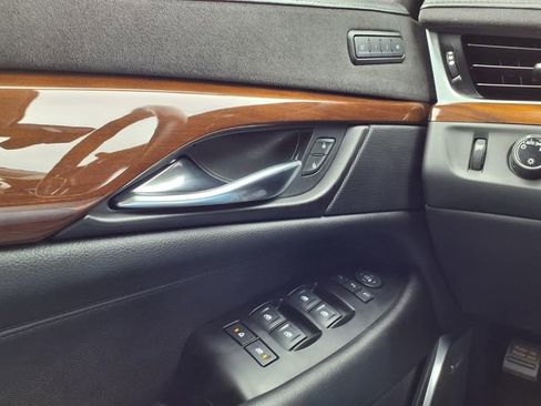 Used 2020 Cadillac Escalade Luxury AWD/4WD image 23