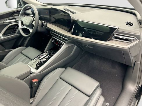 Used 2025 Audi Q5 Premium Plus image 17