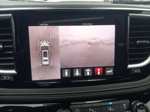 New 2026 Chrysler Pacifica Limited image 9