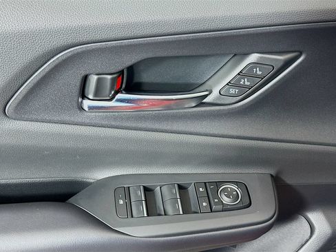 Certified 2026 Toyota Prius Plug-In Hybrid w/ Limited Premium Package FWD image 18