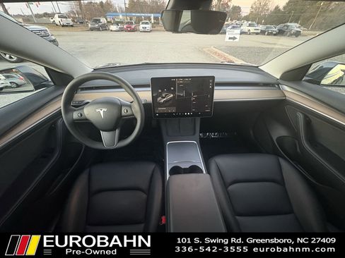 Used 2023 Tesla Model 3 Standard Range image 18
