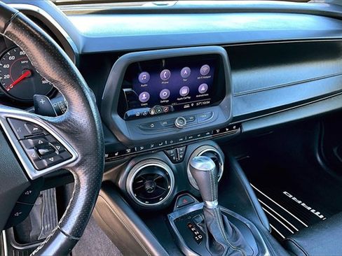 Used 2019 Chevrolet Camaro LT image 8