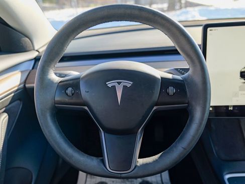 Used 2023 Tesla Model 3 Standard Range image 37