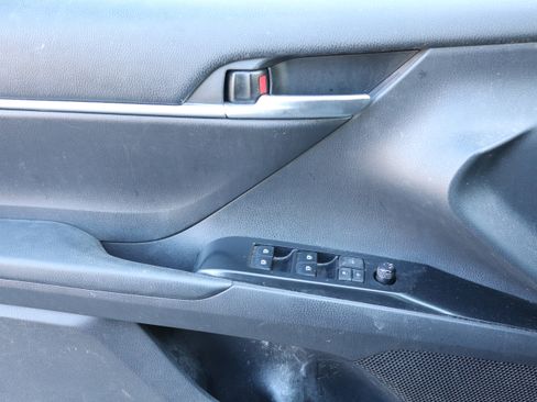 Used 2019 Toyota Camry LE w/ Audio Package image 12