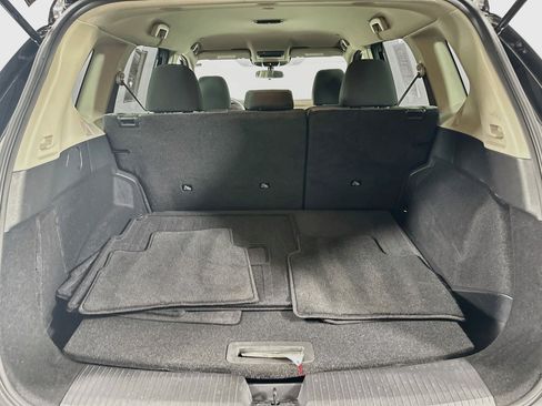 Used 2023 Nissan Rogue SV FWD image 26