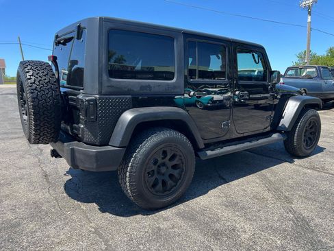 Used 2011 Jeep Wrangler Unlimited Sport AWD/4WD image 5