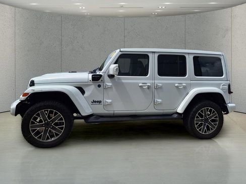 Used 2024 Jeep Wrangler High Altitude AWD/4WD image 2