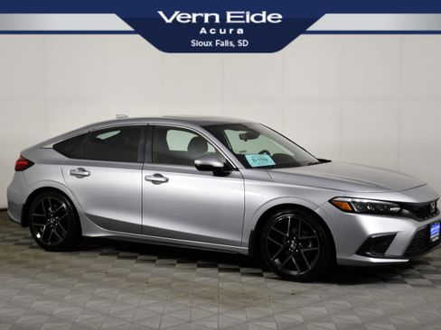 Used 2022 Honda Civic Sport Touring image 1