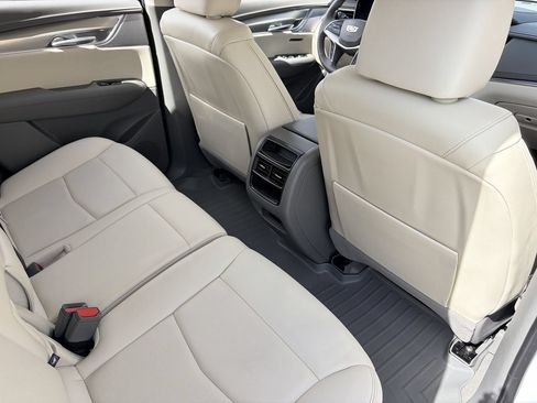 Certified 2024 Cadillac XT5 Premium Luxury FWD image 15