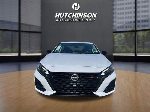 Used 2025 Nissan Altima 2.5 SR image 8