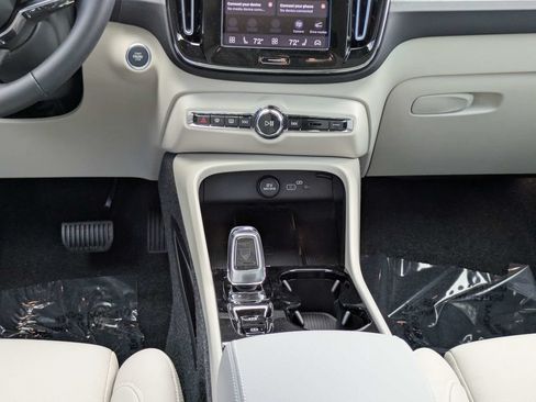 New 2026 Volvo XC40 B5 Ultra AWD/4WD image 20
