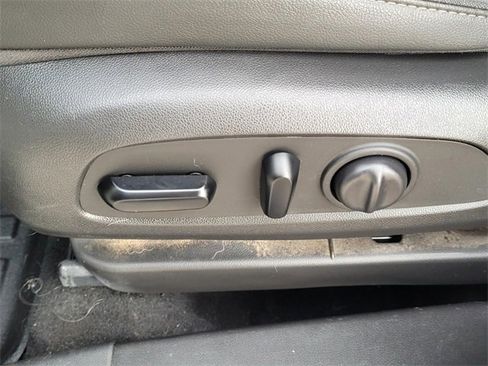 Used 2022 Chevrolet TrailBlazer ACTIV w/ Convenience Package image 17