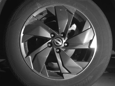 Used 2025 Nissan Rogue SV image 14