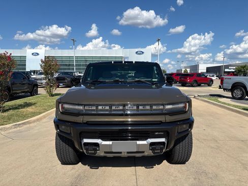 Used 2026 GMC Hummer EV SUV AWD/4WD image 9