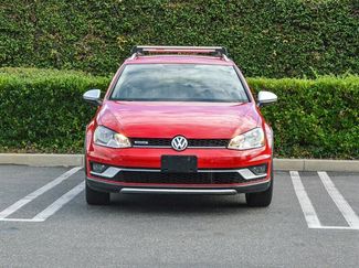 Used 2017 Volkswagen Golf Alltrack S video 2