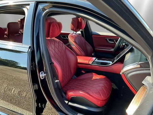 Certified 2023 Mercedes-Benz S 580 4MATIC Sedan image 31