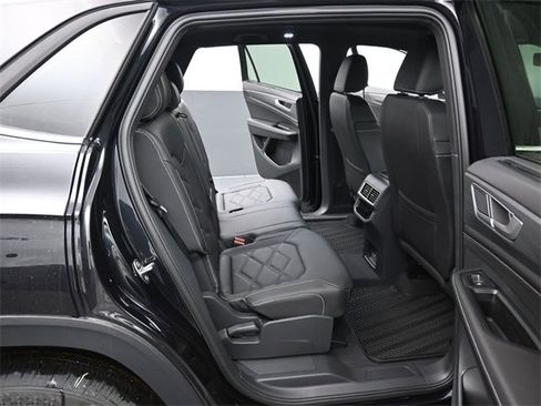 New 2026 Volkswagen Atlas Cross Sport SE image 13