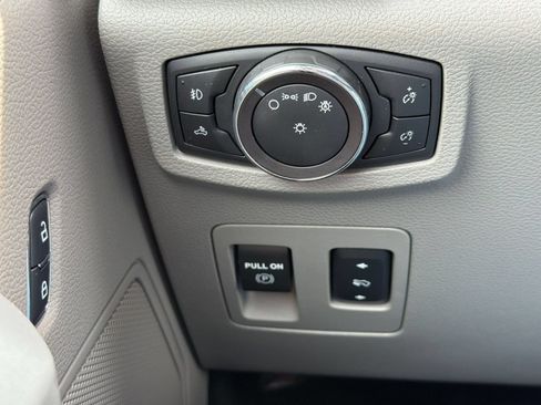 Used 2018 Ford F150 XLT w/ Equipment Group 302A Luxury RWD image 18