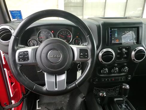 Used 2016 Jeep Wrangler Unlimited Rubicon w/ Dual Top Group image 22