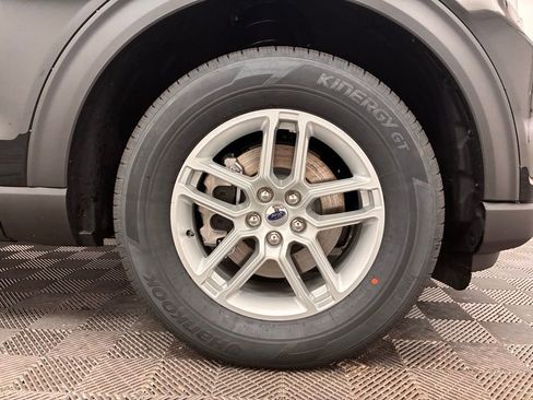 New 2026 Ford Explorer Active image 14