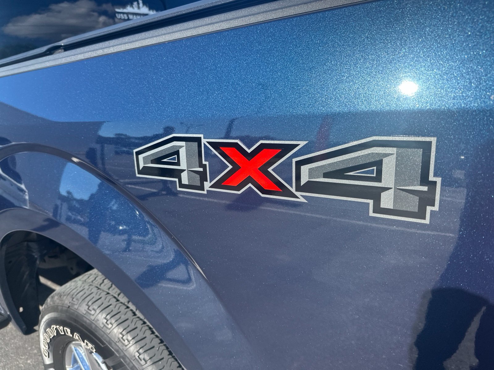 Used 2017 Ford F150 XLT w/ Equipment Group 302A Luxury AWD/4WD image 5