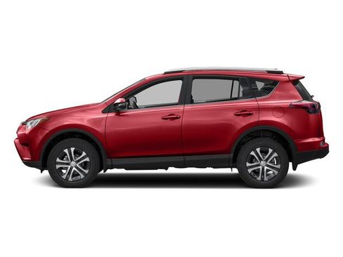 Used 2017 Toyota RAV4 LE FWD image 3