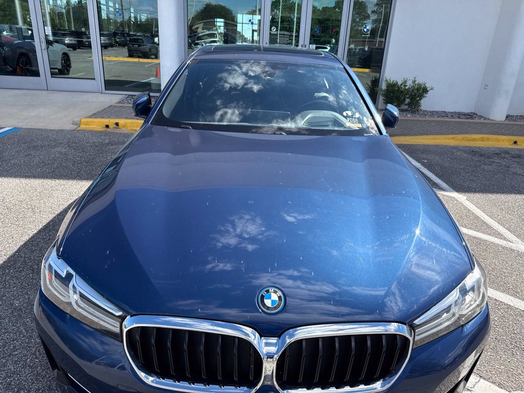 Used 2023 BMW 530e w/ Executive Package RWD image 14