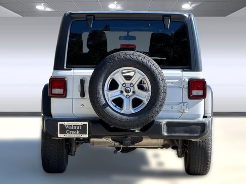 Used 2019 Jeep Wrangler Unlimited Sport S image 8