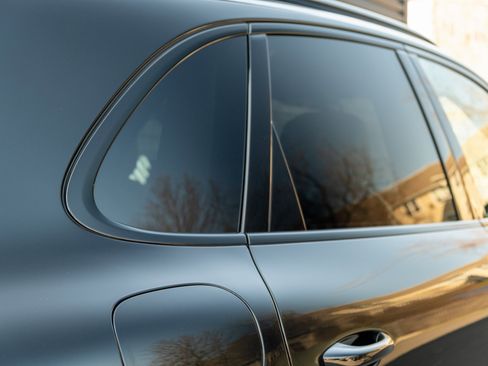 Certified 2024 Porsche Cayenne image 42