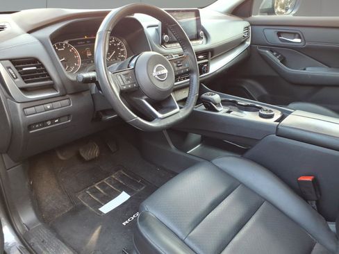 Used 2023 Nissan Rogue SV w/ SV Premium B Package AWD/4WD image 11